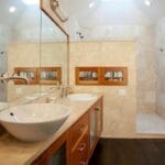 10 Stunning Modern Bath Tub Ideas to Transform Your Bathroom Design: Unleash Elegance and Luxury!