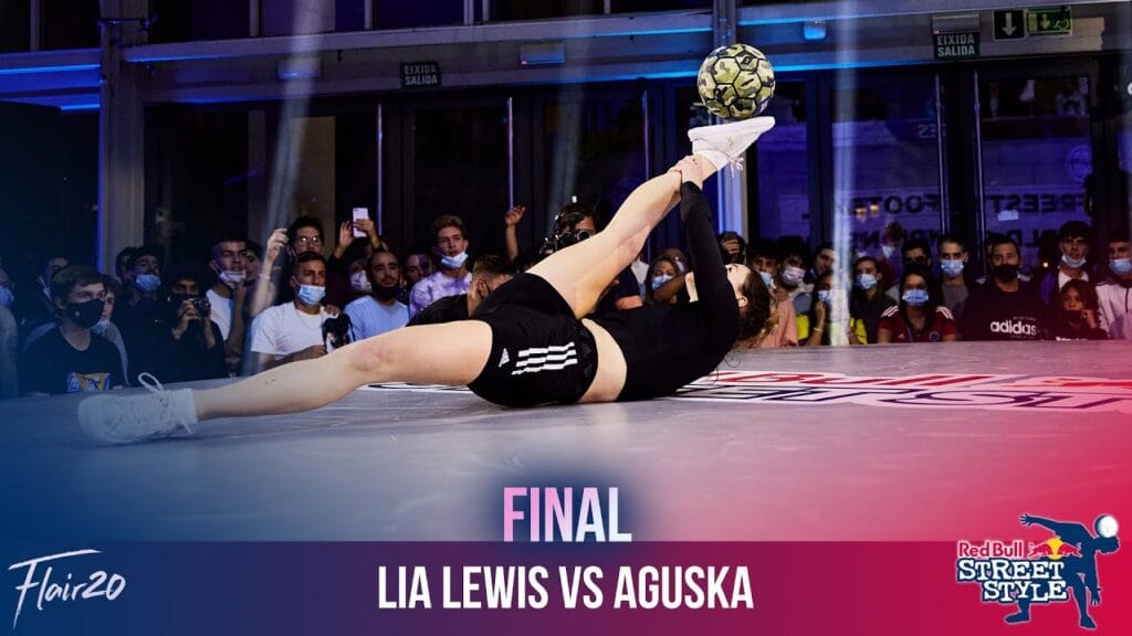 <p><strong>"Ultimate Showdown: Aguska vs. Lia Lewis – Women’s Final of Red Bull Street Style 2021!"</strong></p>