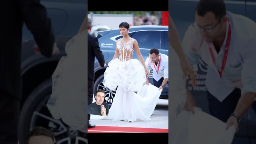 5 Unforgettable Moments from Beetlejuice at Venice Film Festival: A Stunning #RedCarpet Fashion Experience!
