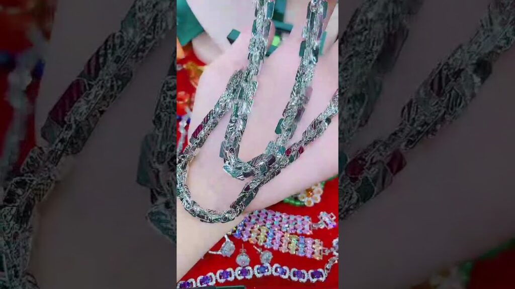 10 Must-Have Fashion Accessories to Elevate Your Style: Jewelry Trends That Transform!