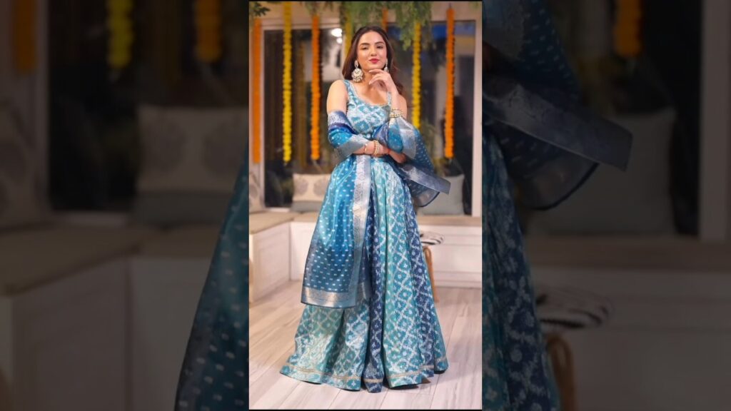 10 Must-Have Power Pieces: Unlocking the 2023 Indian Culture Fashion Trends!