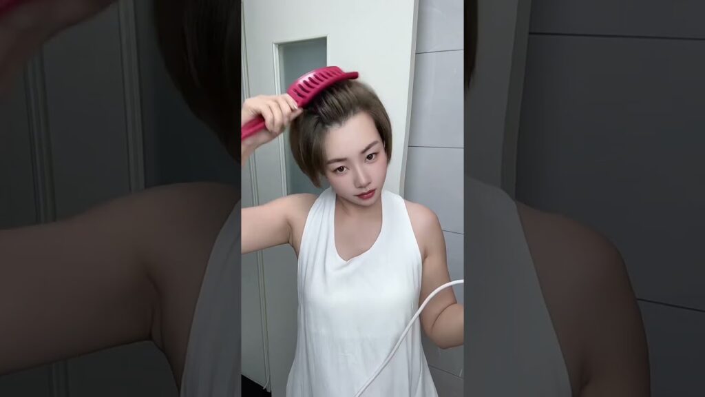 10 Stunning Big Wave Headbands: Transform Your Look and Tame Broken Hair in Style!