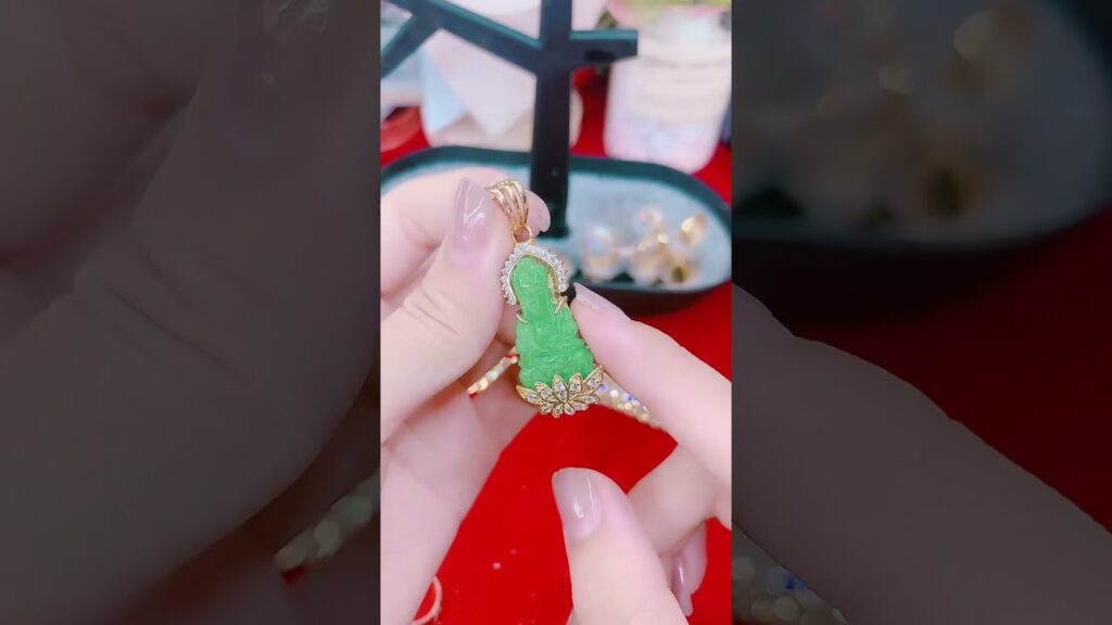 5 Năng Lực Thời Trang: Khám Phá 10 Trang Sức và Phụ Kiện Tuyệt Đẹp