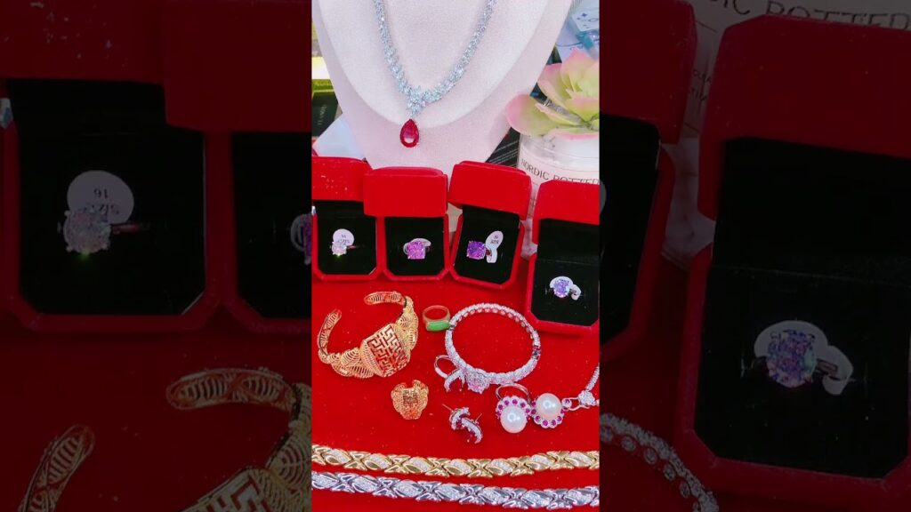 7 Đồ Trang Sức & Phụ Kiện Thời Trang Đỉnh Cao: Tôn Vinh Vẻ Đẹp Bạn!